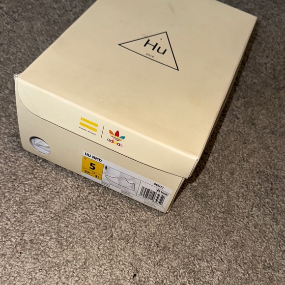 Adidas - Pharrell Williams - Human Races - Picture 13 of 14